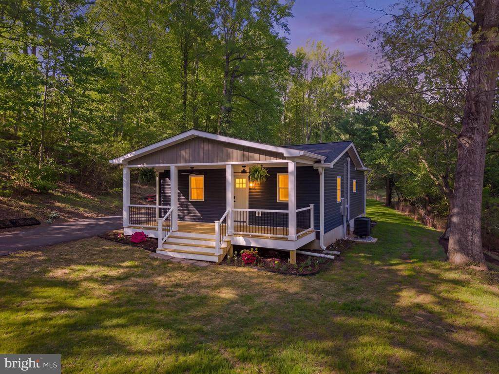 850 Oak Park Rd - Photo 1