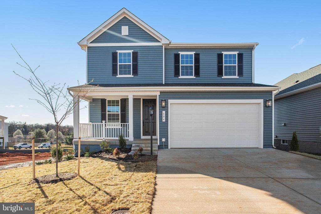 604 Clover Ln - Photo 1