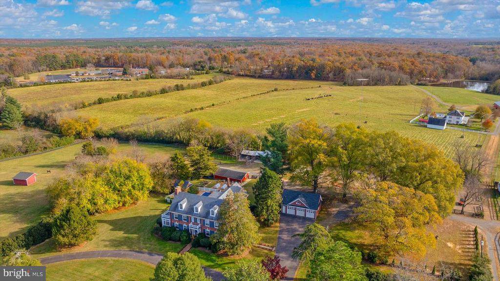 23494 Village Rd - Photo 1