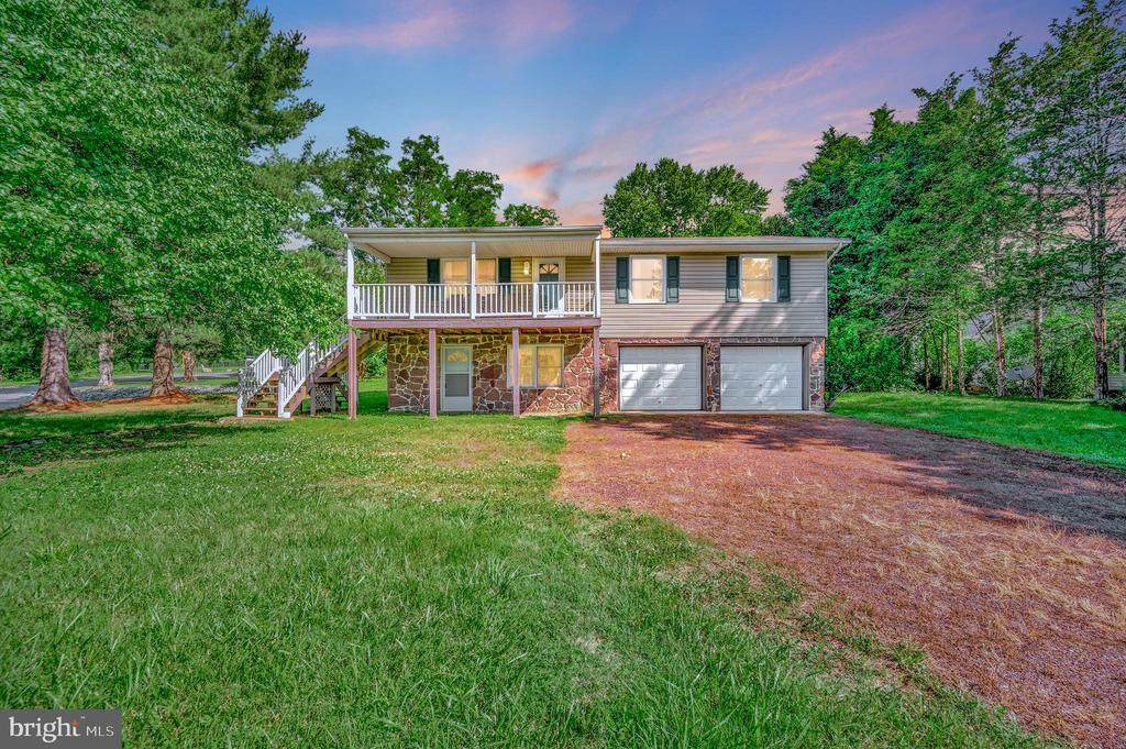 1406 Lakeview Pkwy - Photo 1
