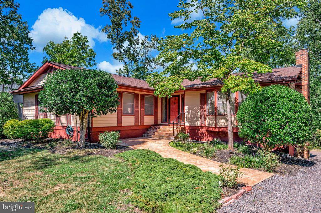 204 Freedom Rd - Photo 1