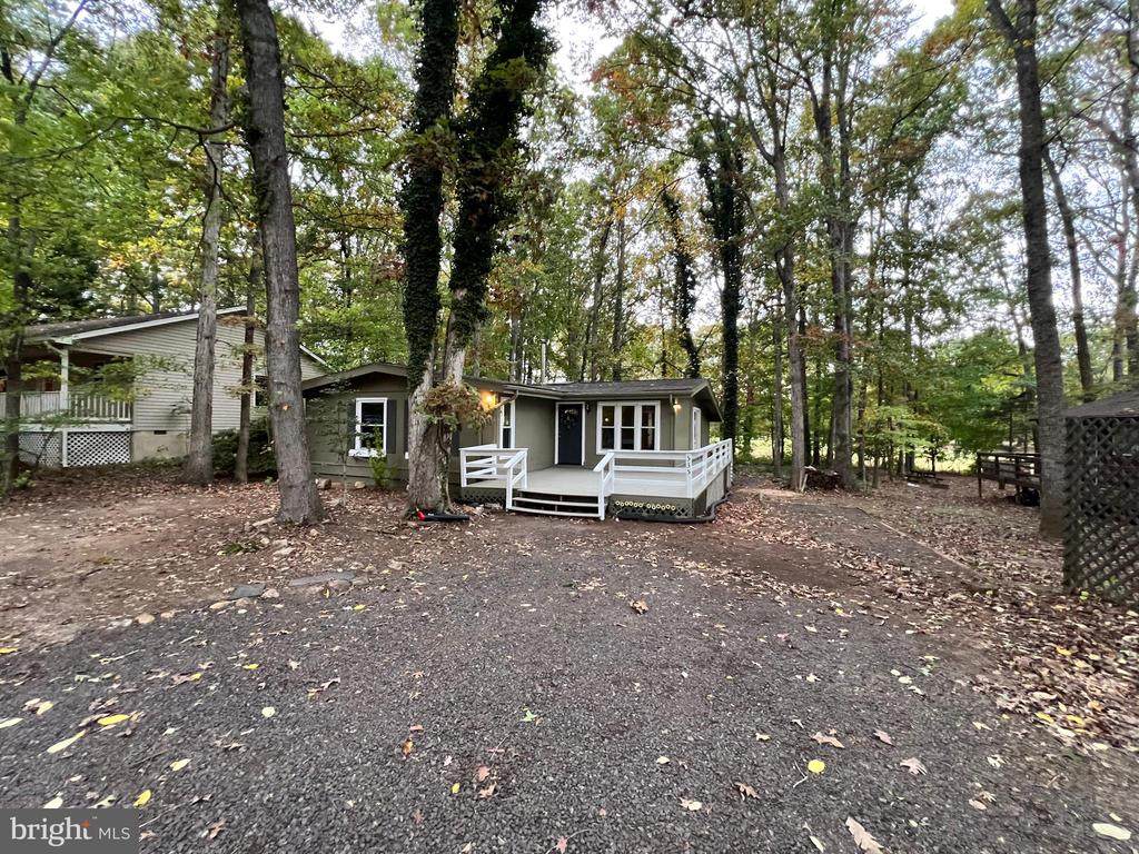535 Mt Pleasant Dr - Photo 1