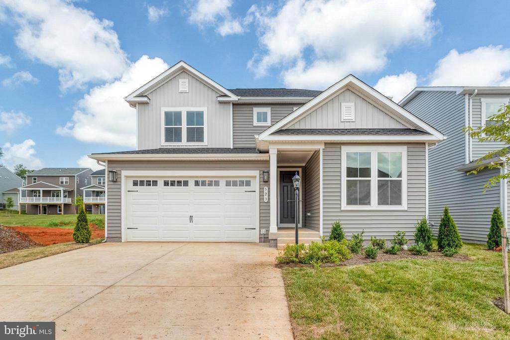 523 Aster Ln - Photo 1