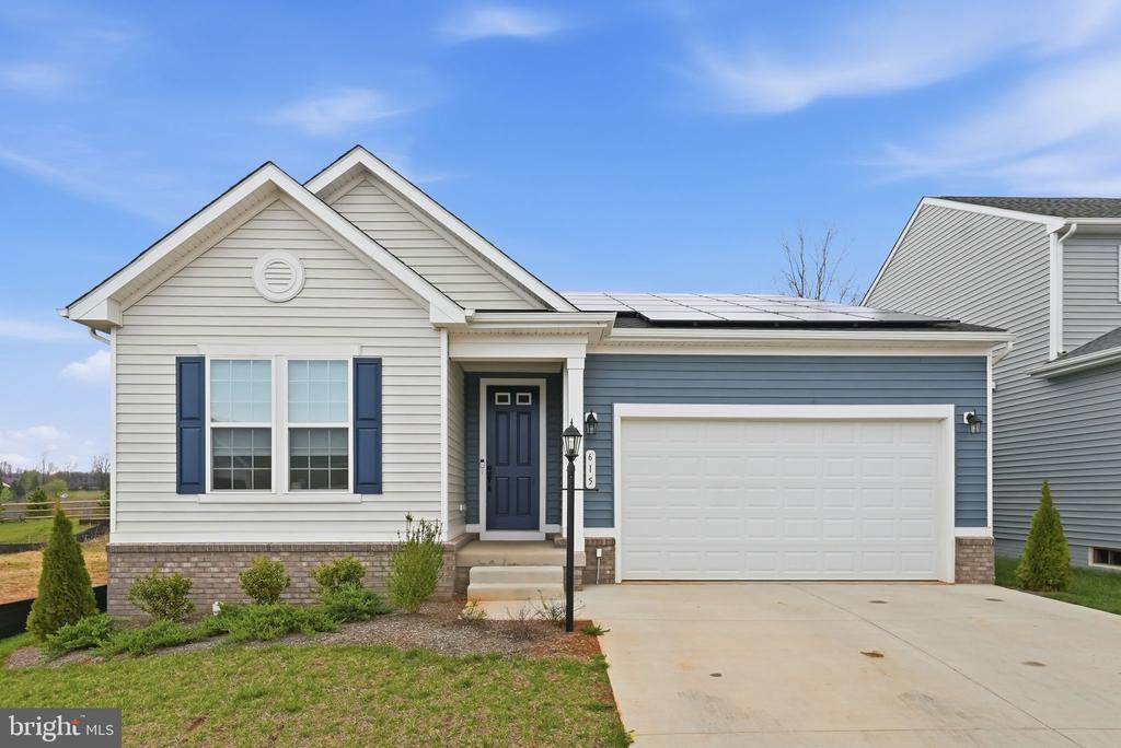 615 Clover Ln - Photo 1