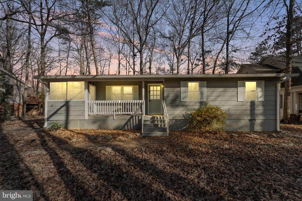 413 Westover Pkwy - Photo 1