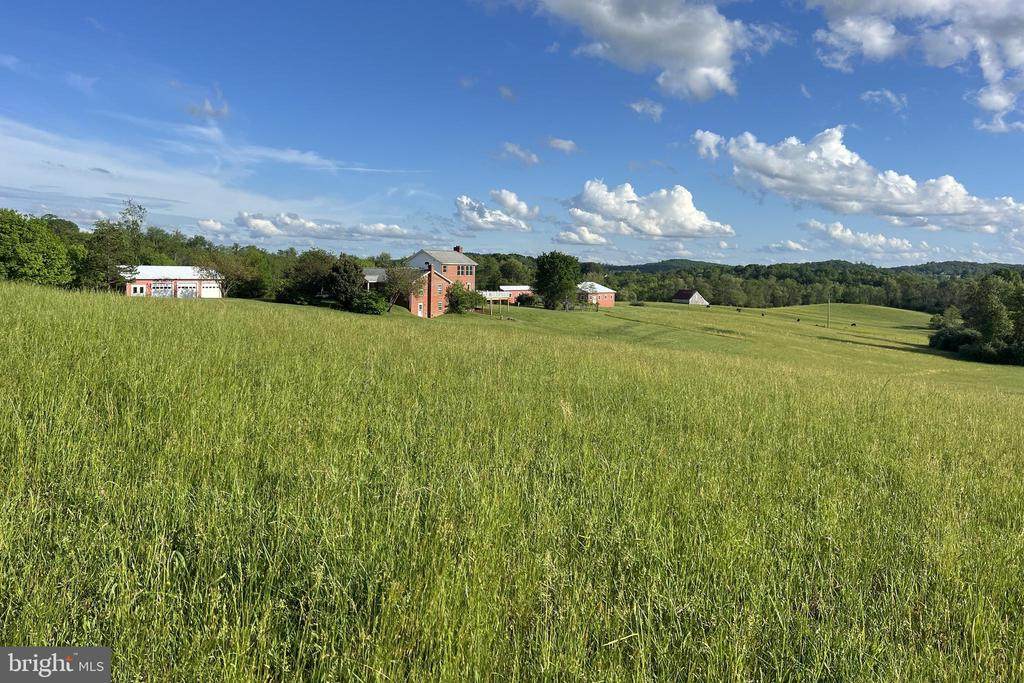 3542 Slate Mills Rd - Photo 1
