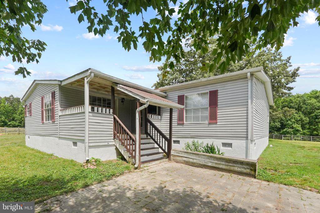 4901 Lewiston Rd - Photo 1