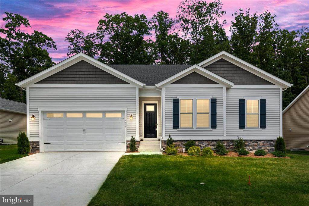 8627 Fleetwood Dr - Photo 1