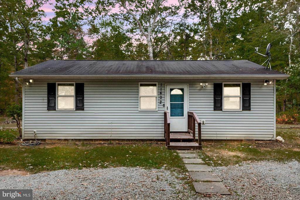 11402 Railroad Ln - Photo 1