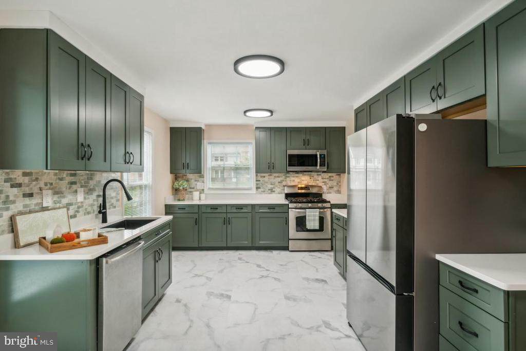 4513 Garfield Ct - Photo 1