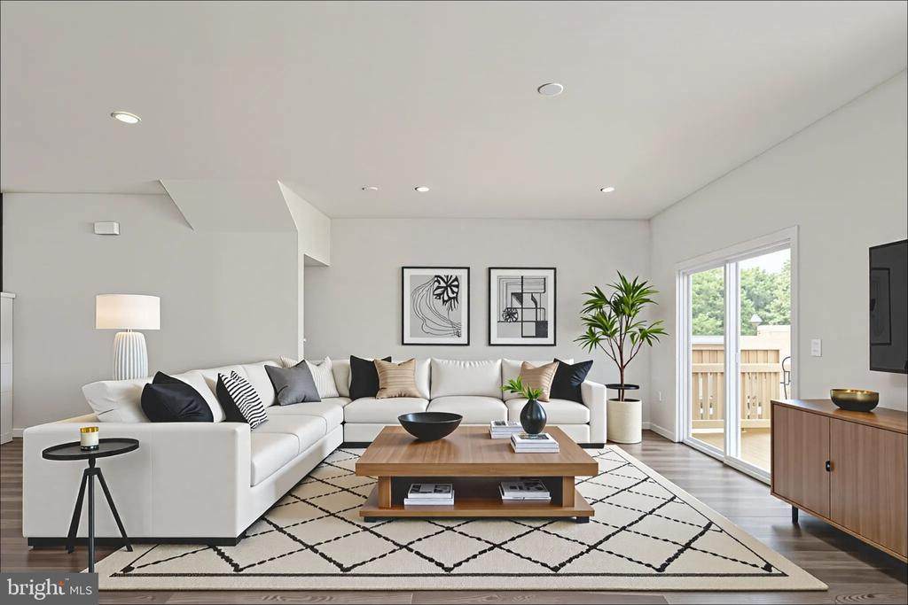 8824 Selby Ct - Photo 1