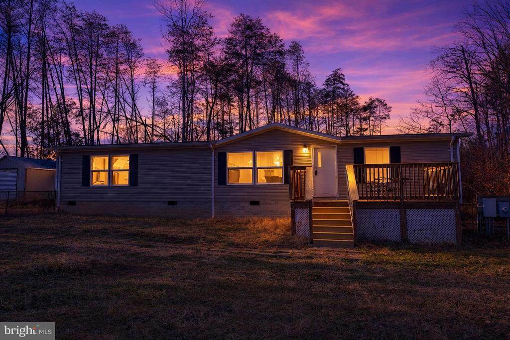 10000 Hummingbird Ln - Photo 1