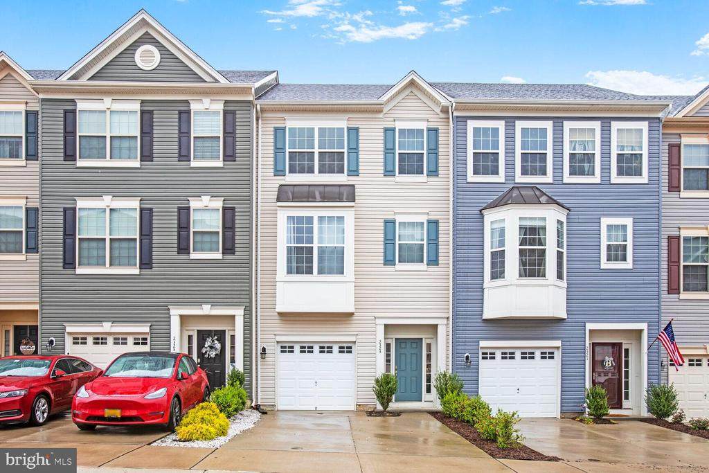 2323 Champions Way - Photo 1
