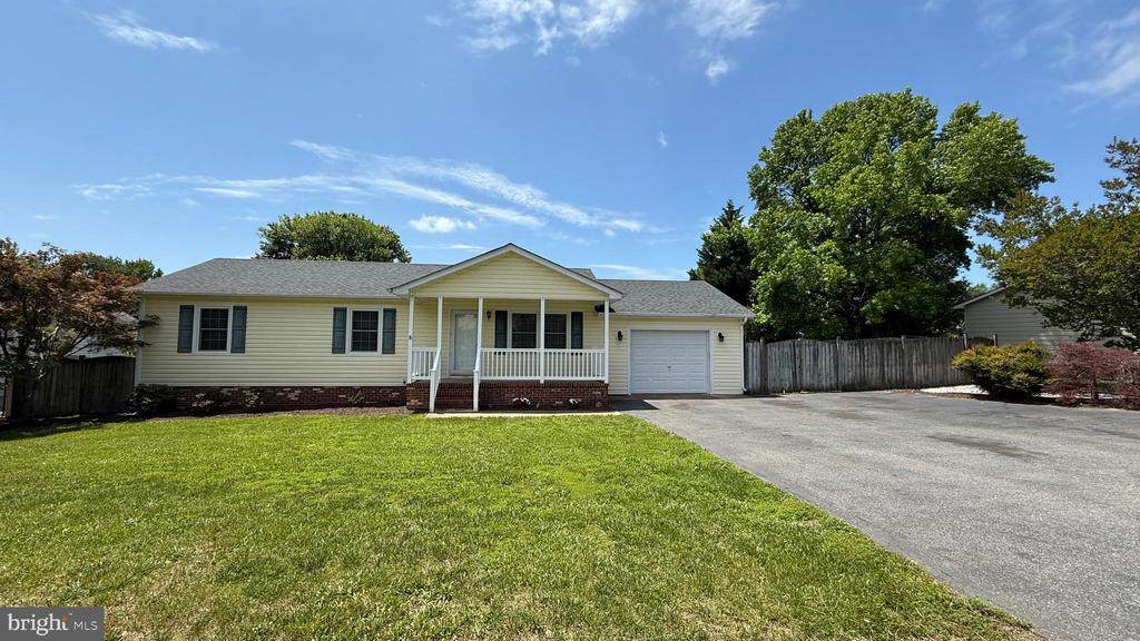 5902 Griffith Way - Photo 1
