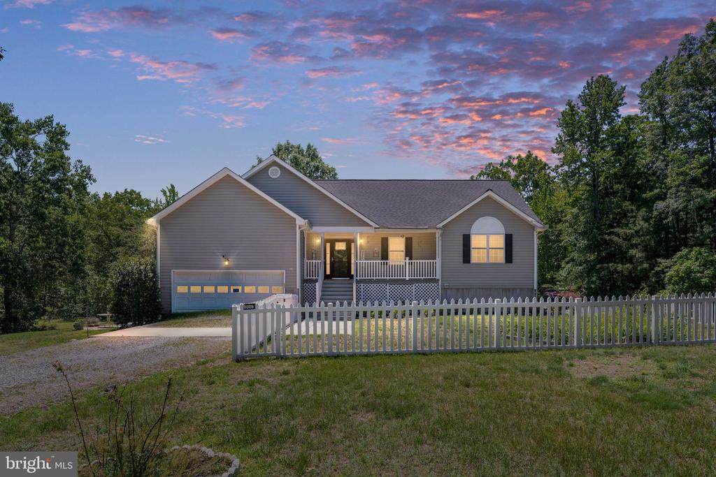 8009 Burrell Rd - Photo 1