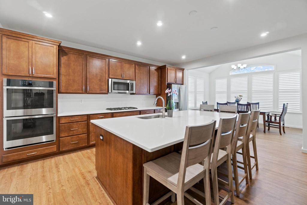 7712 Colburn Dr - Photo 1