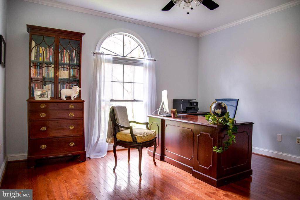 8102 Lee Jackson Cir - Photo 1