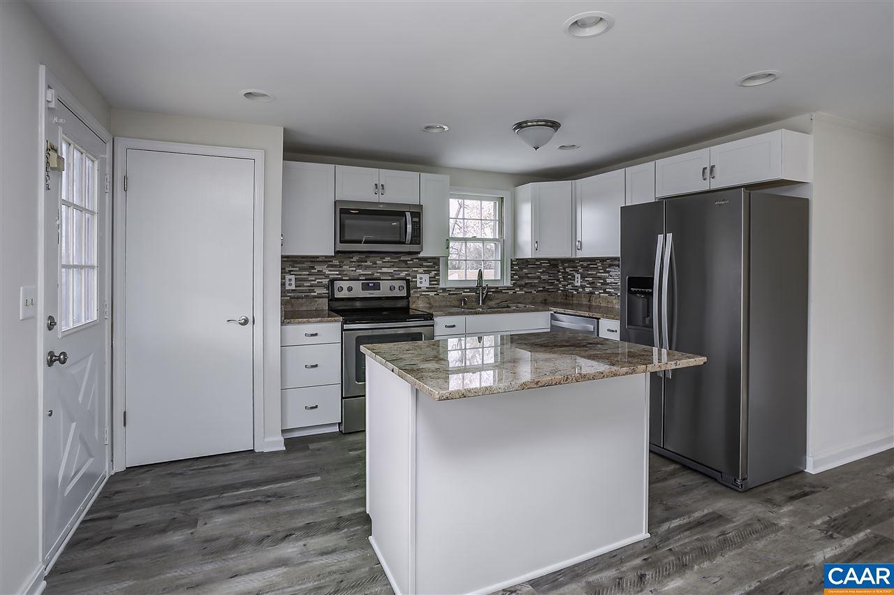 1009 Altavista Ave - Photo 1