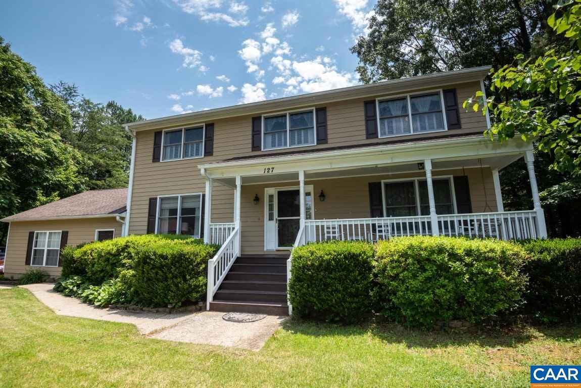 127 Fir Tree Ln - Photo 1