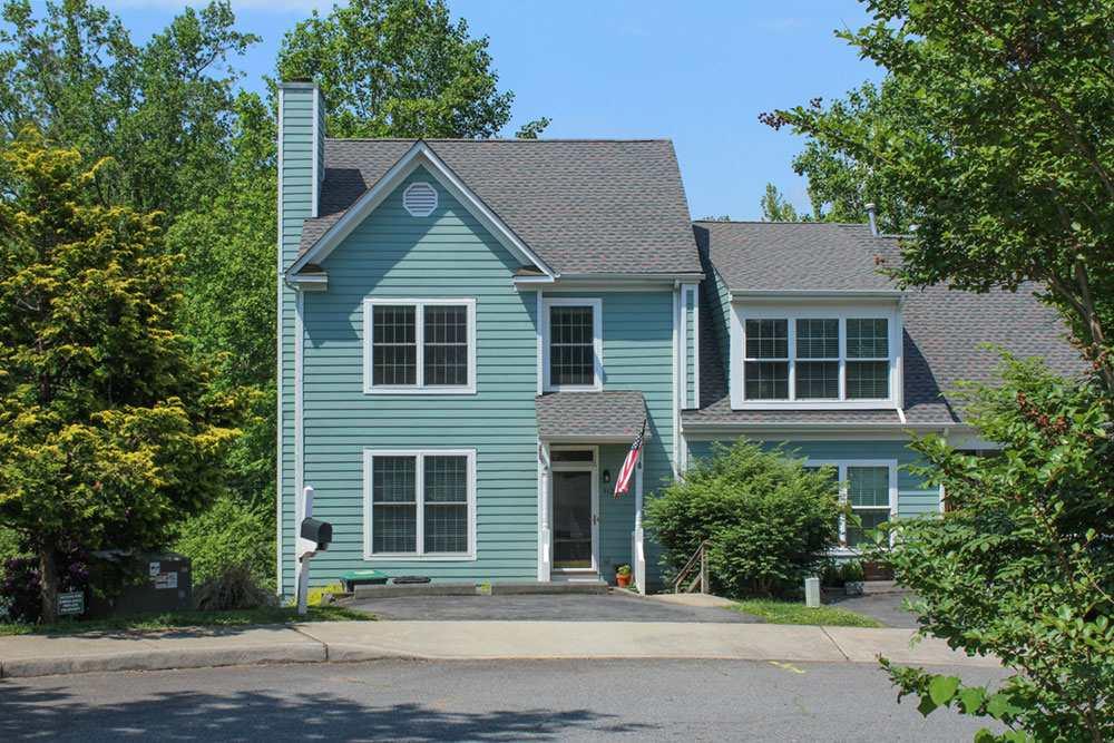 112 Locust Ln Ct - Photo 1