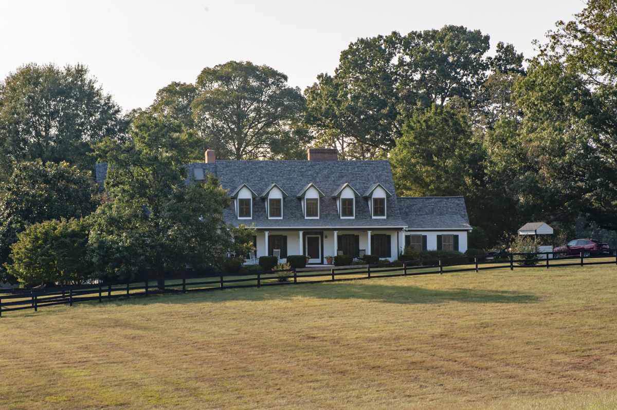 4425 Foxcroft Farm - Photo 1