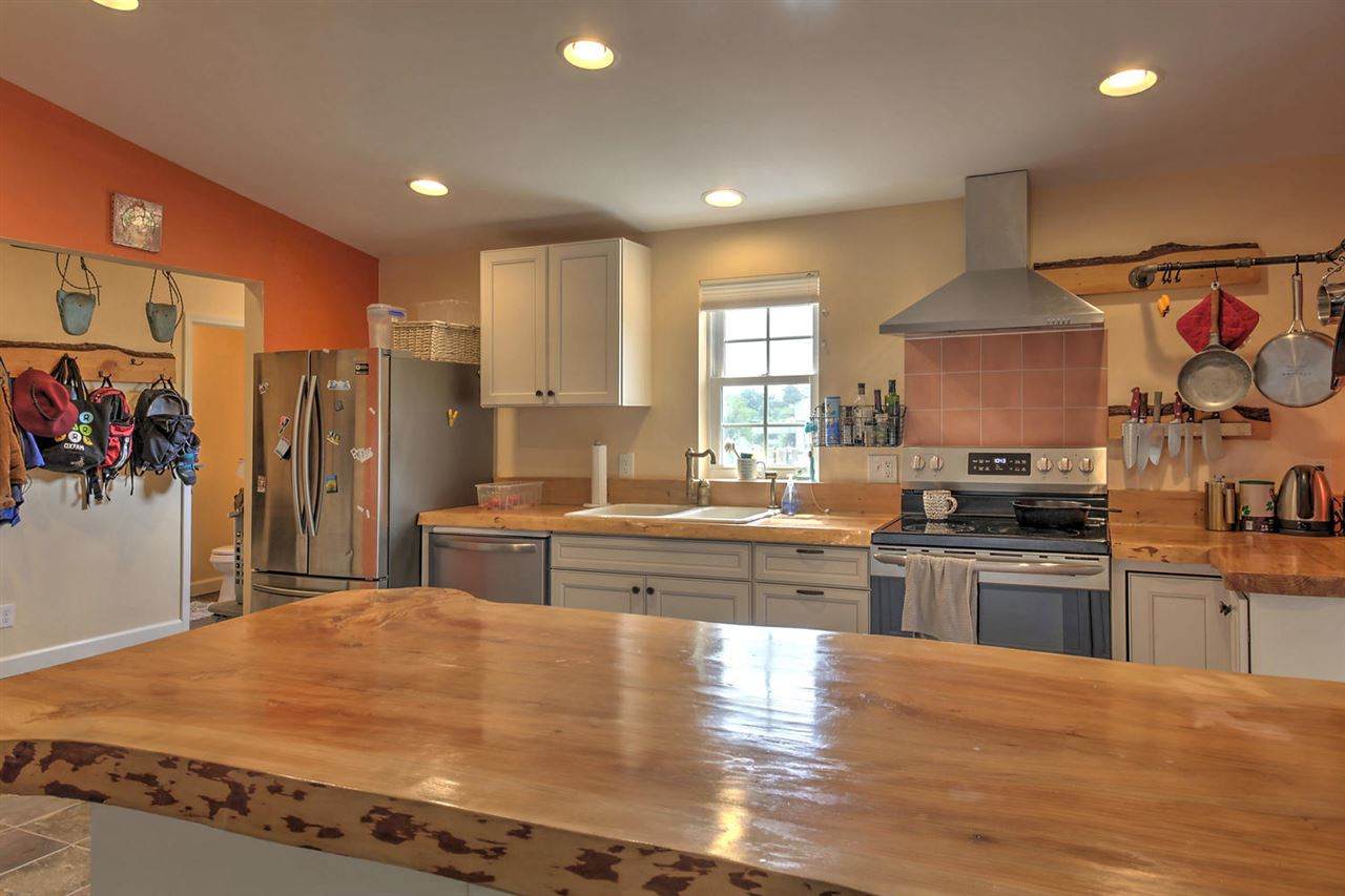 709 Concord Ave - Photo 1