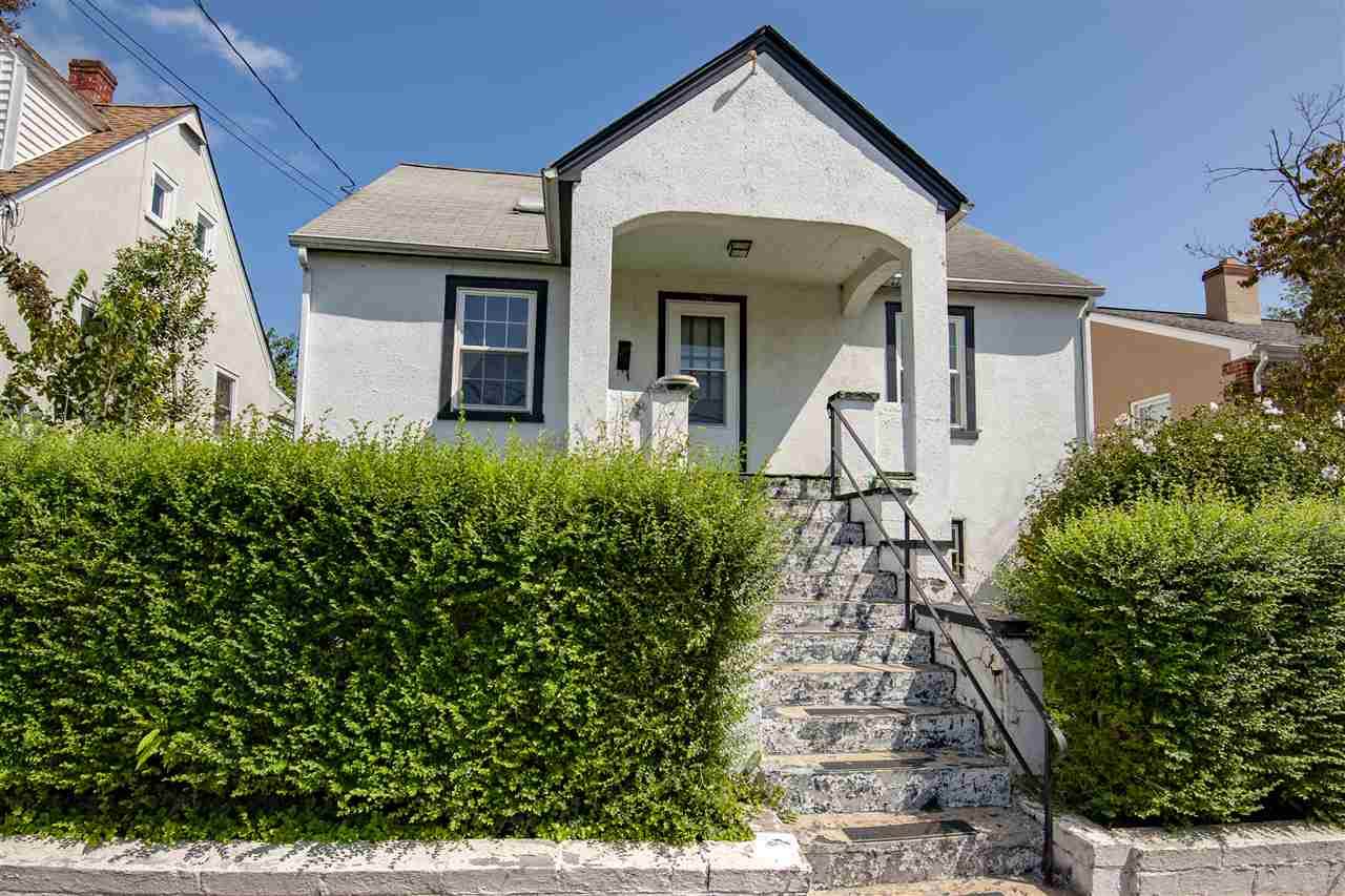 709 Anderson St - Photo 1
