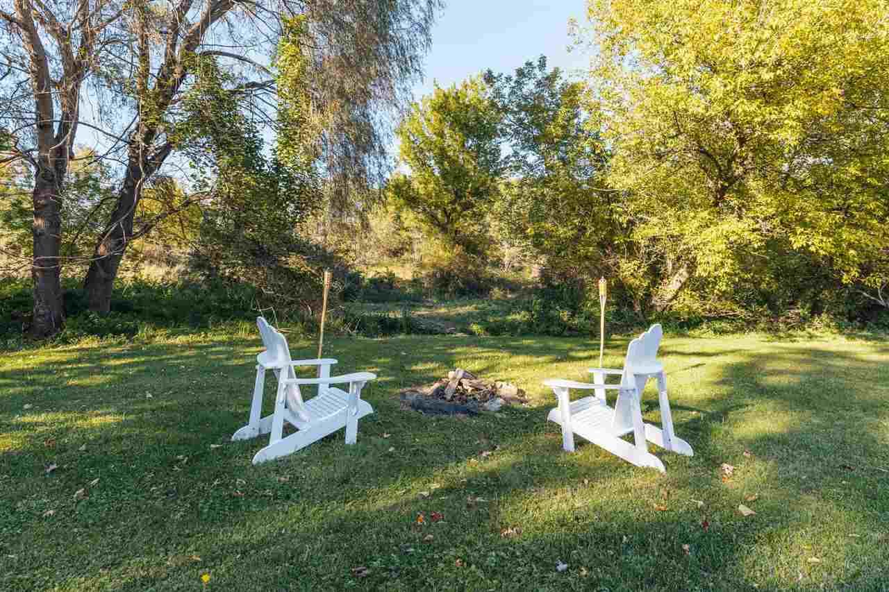 53 Fleisher Ave - Photo 1