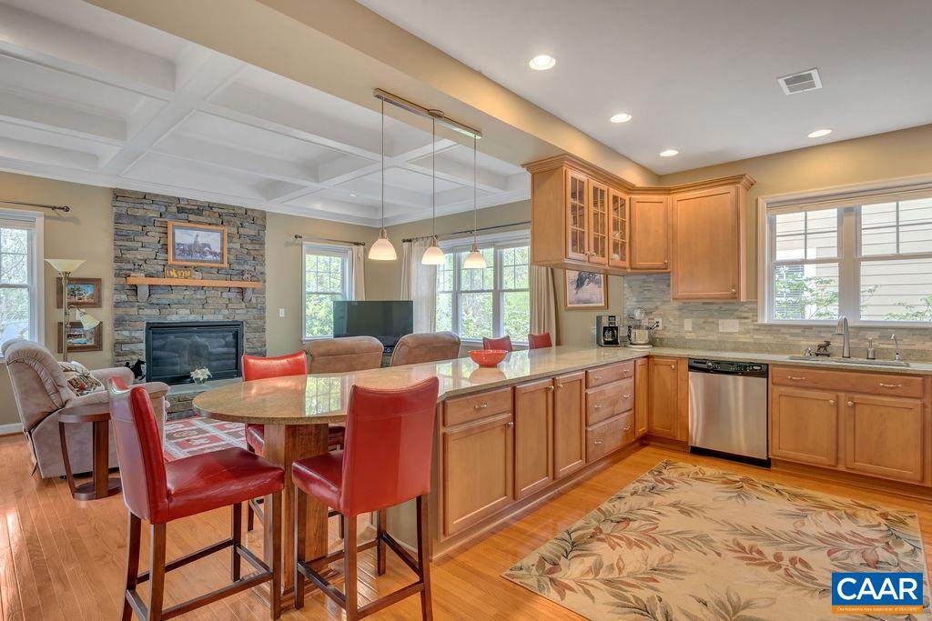 838 Village Rd - Photo 1
