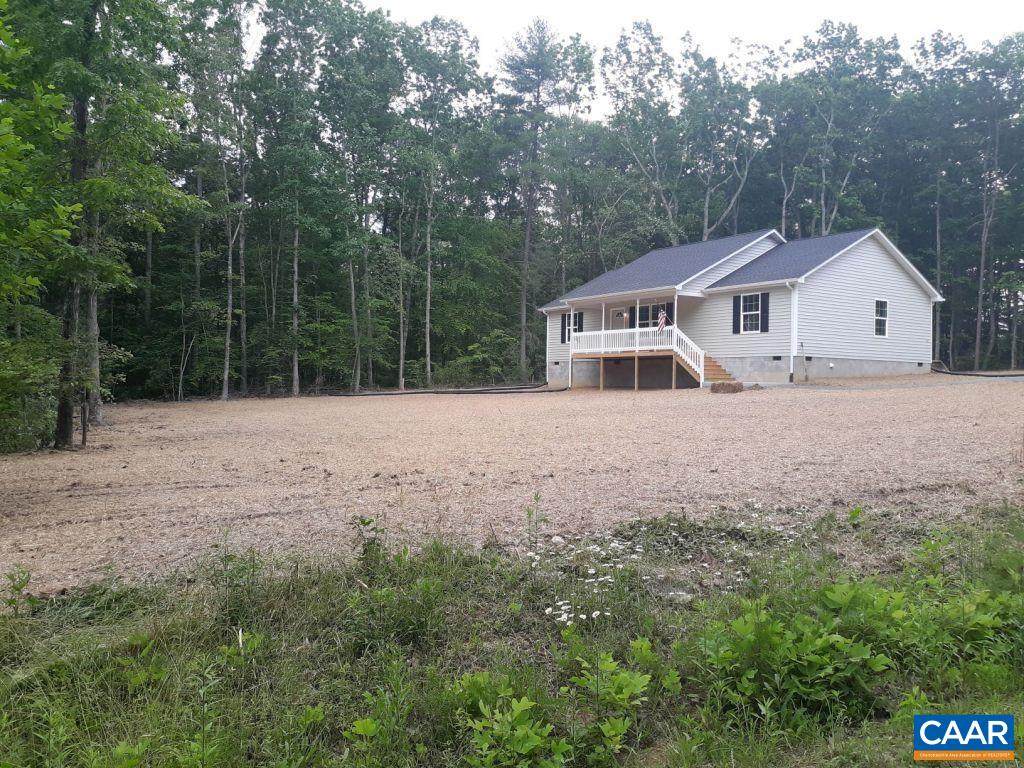 135 Porter Pl - Photo 1