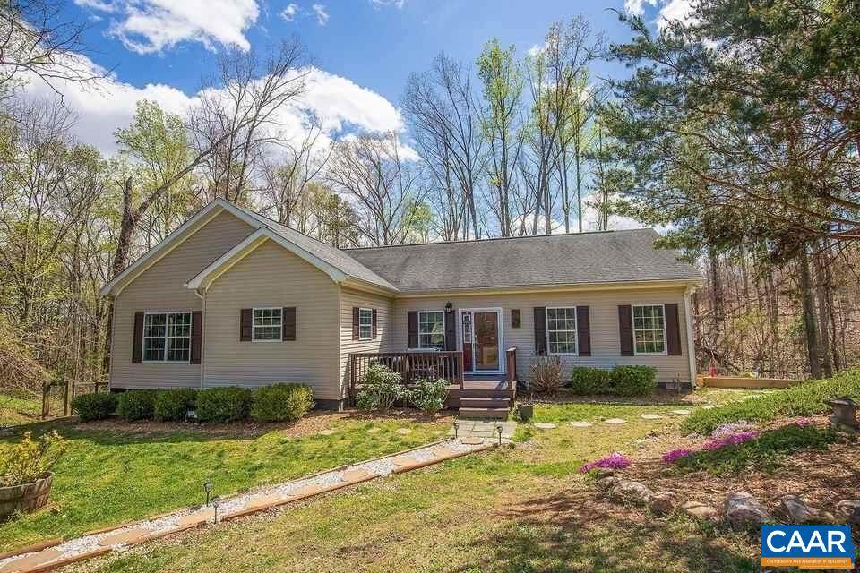 174 Lumber Ln - Photo 1