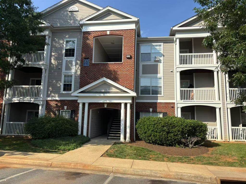 175 Yellowstone Dr - Photo 1