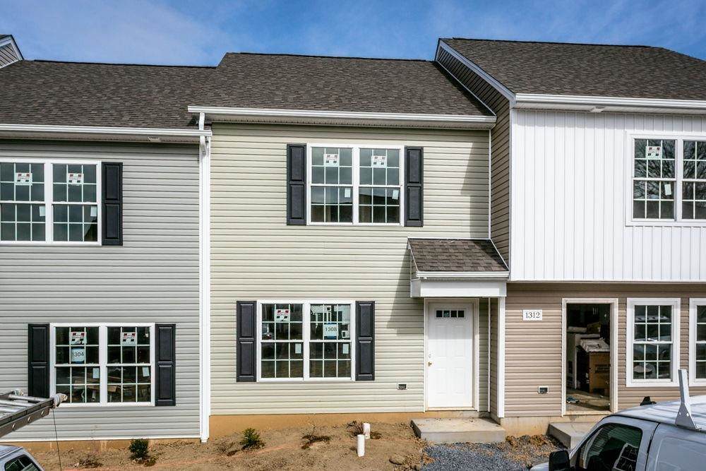 1308 Luke Ln - Photo 1