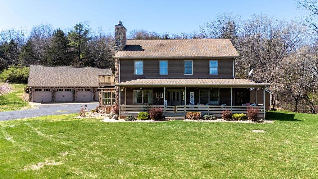840 Commerce Rd - Photo 1