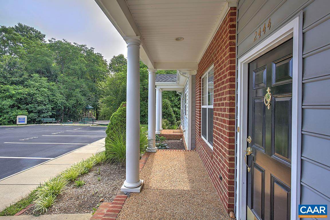https://bt-photos.global.ssl.fastly.net/cville/orig_boomver_2_681176-2.jpg