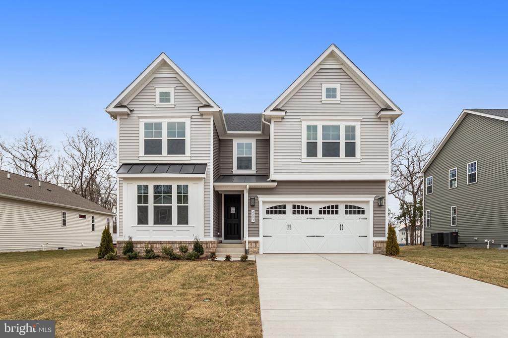 2083 Springvale Dr - Photo 1