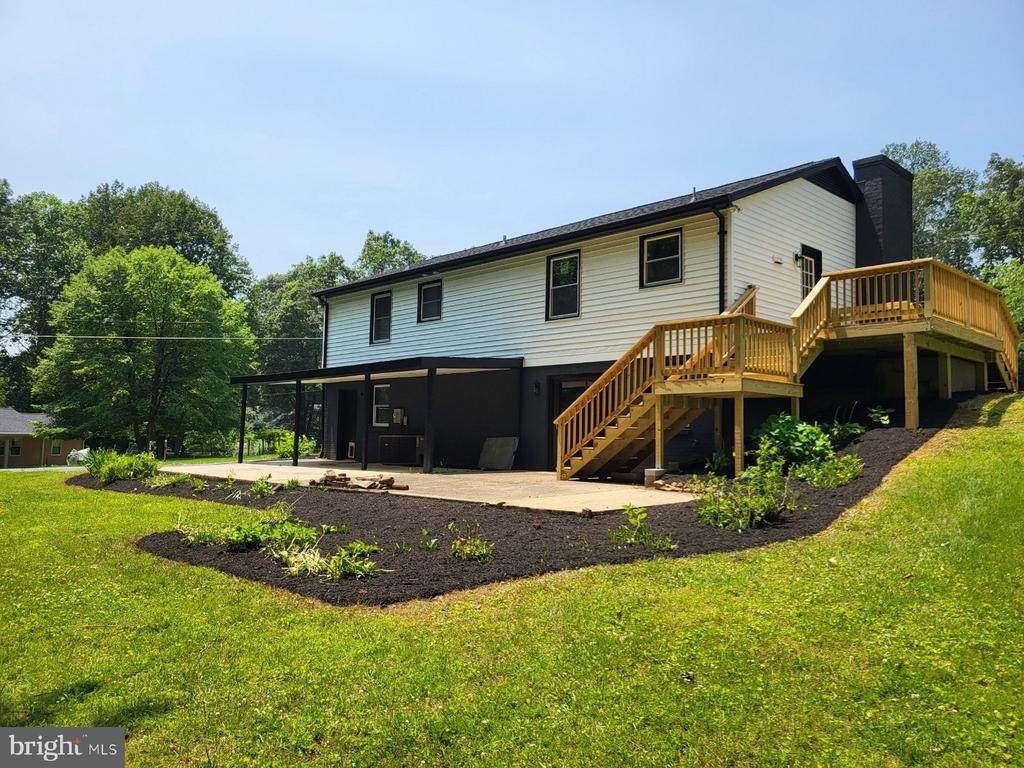 19 Whitethorn Ct - Photo 1