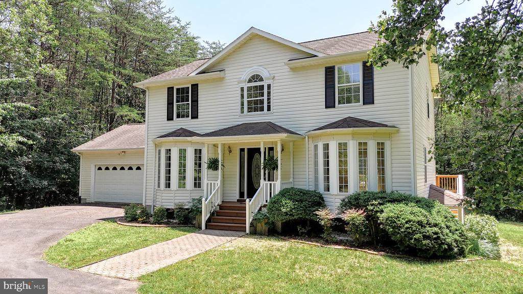 112 Pine Crest Ln - Photo 1