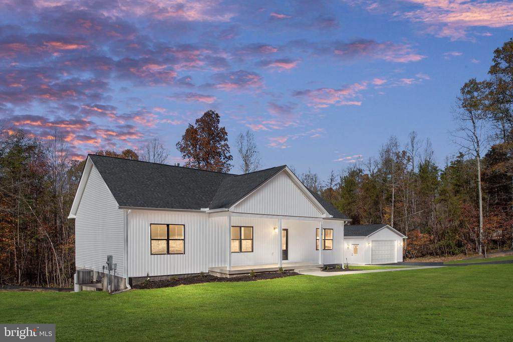  Hunters Ridge Ln - Photo 1