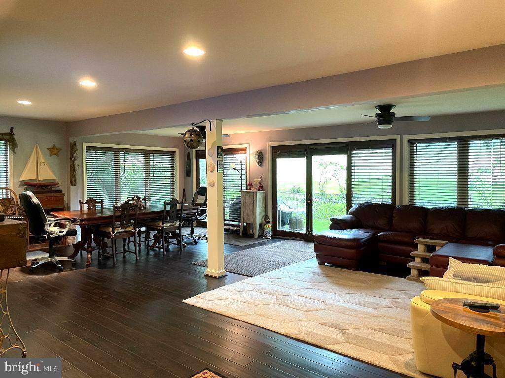 110 Sand Trap Ln - Photo 1