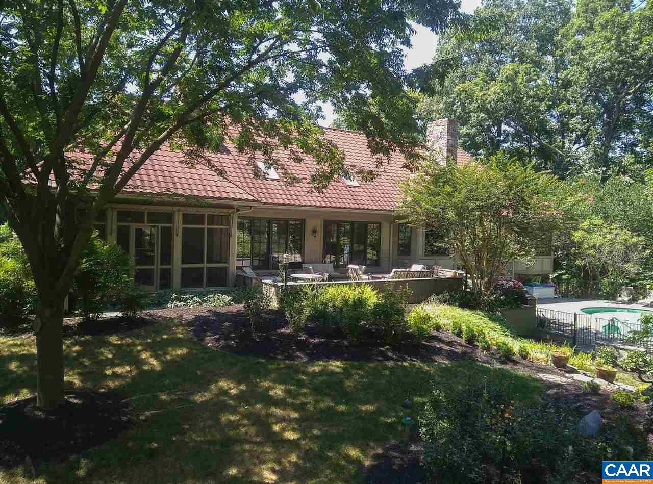 927 Old Garth Rd - Photo 1