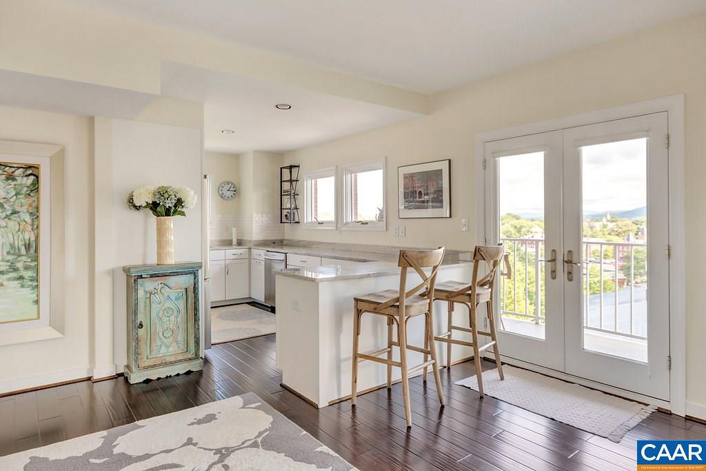 250 W Main St - Photo 1