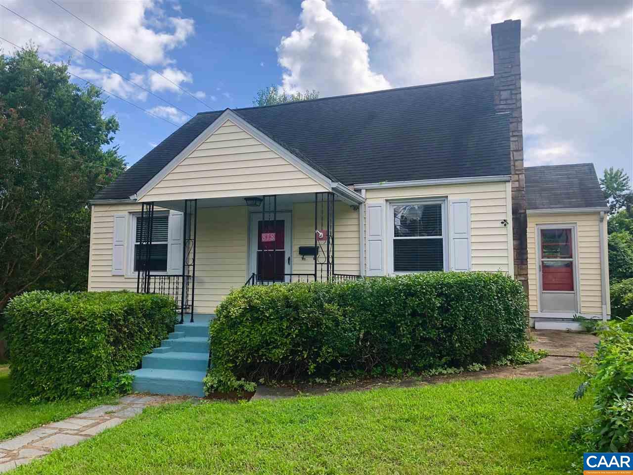 818 Elliott Ave - Photo 1