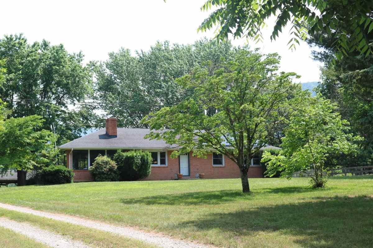 1581 Beech Grove Rd - Photo 1
