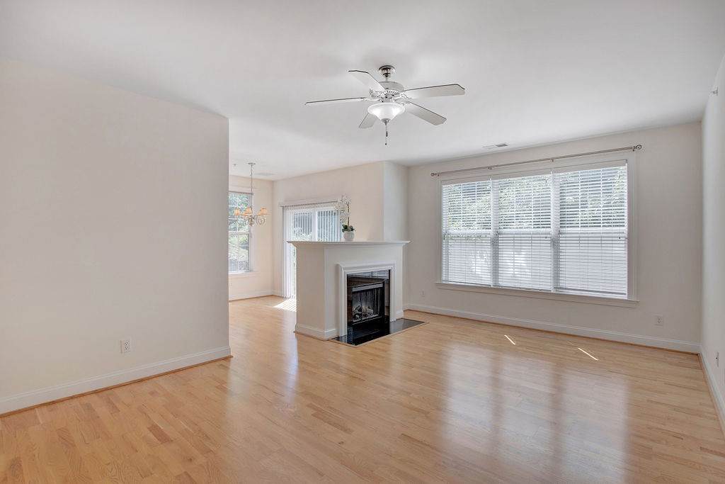949 Glenwood Station Ln - Photo 1