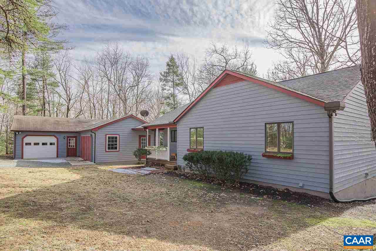 3418 Meadow Wood Ln - Photo 1