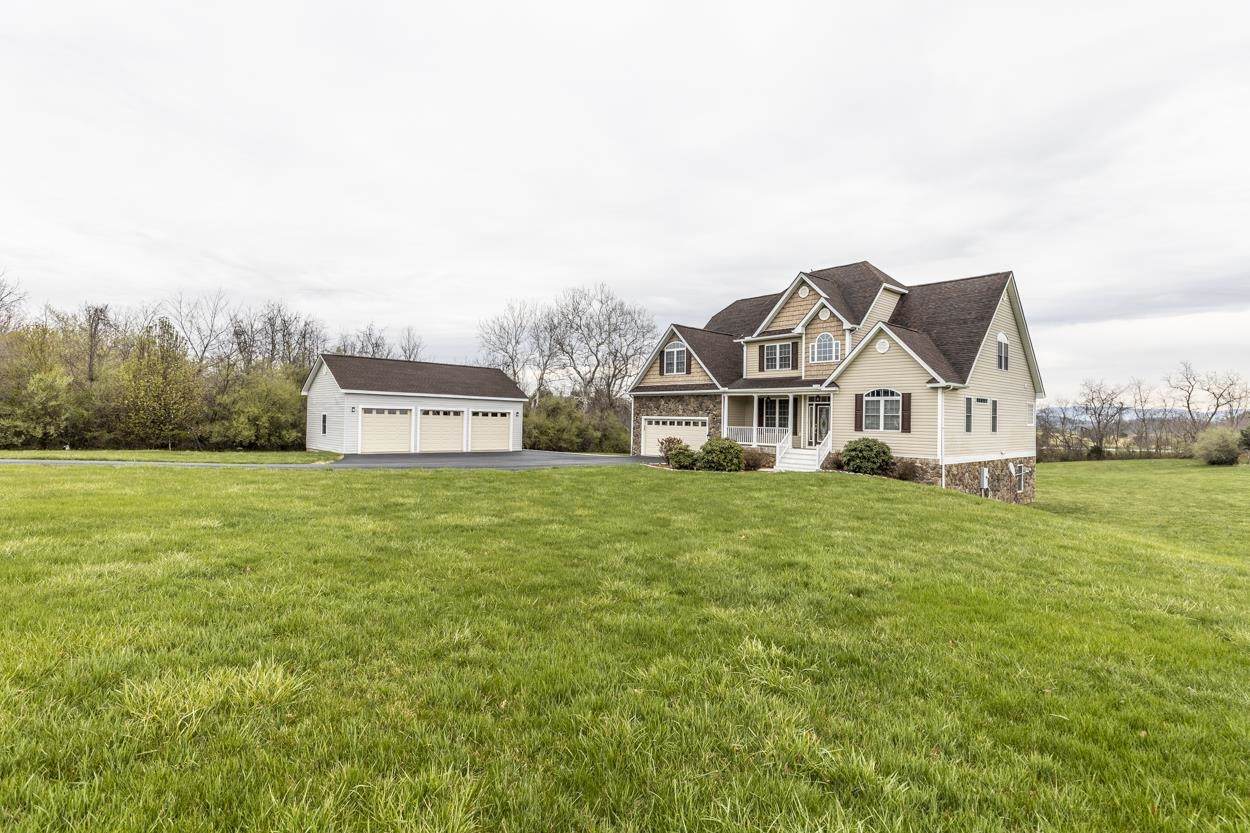 102 Spring Meadows Ln - Photo 1