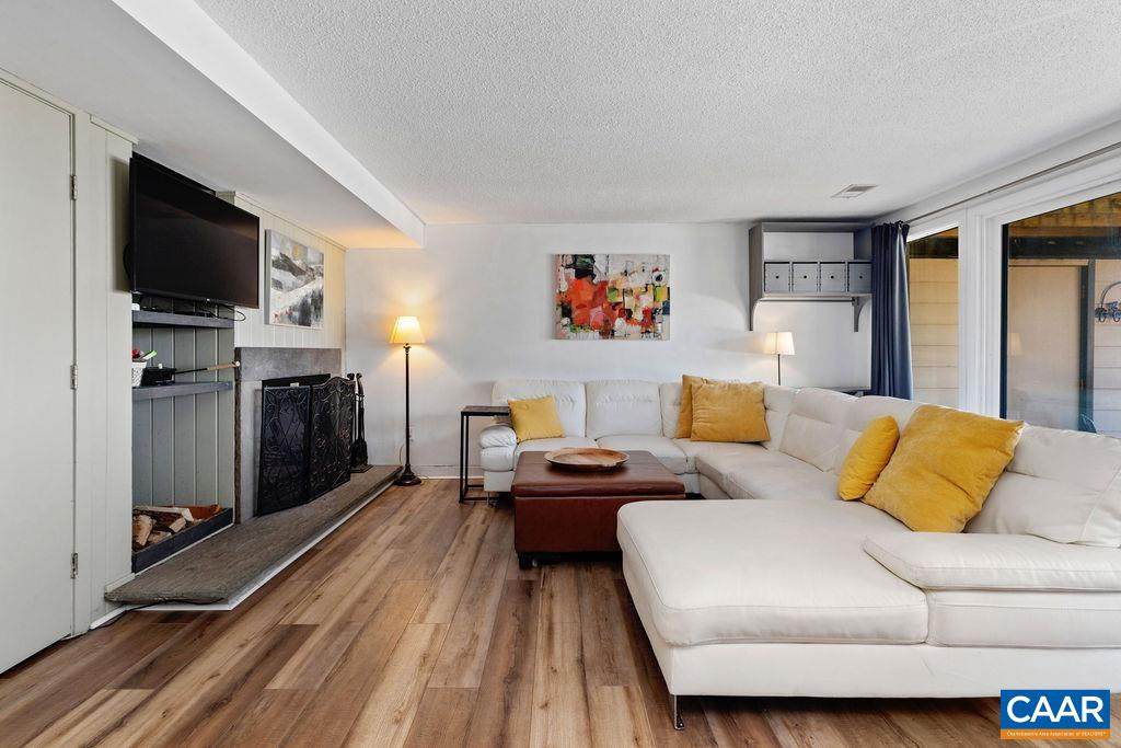 107 Eagles Ct Condos - Photo 1