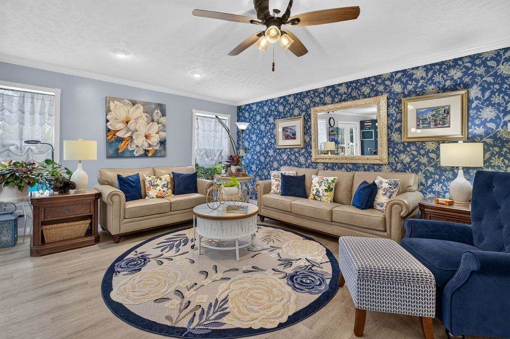 52 Cloverdale Ln - Photo 1