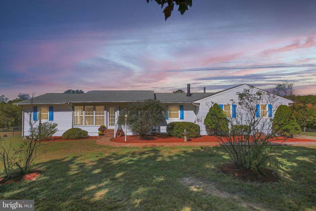 13206 Golden Dr - Photo 1